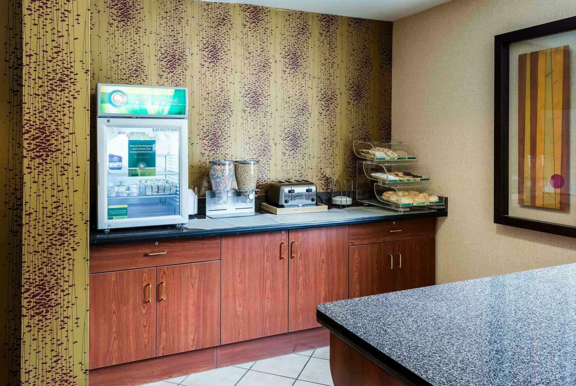 Quality Inn Chester - South Richmond Ngoại thất bức ảnh
